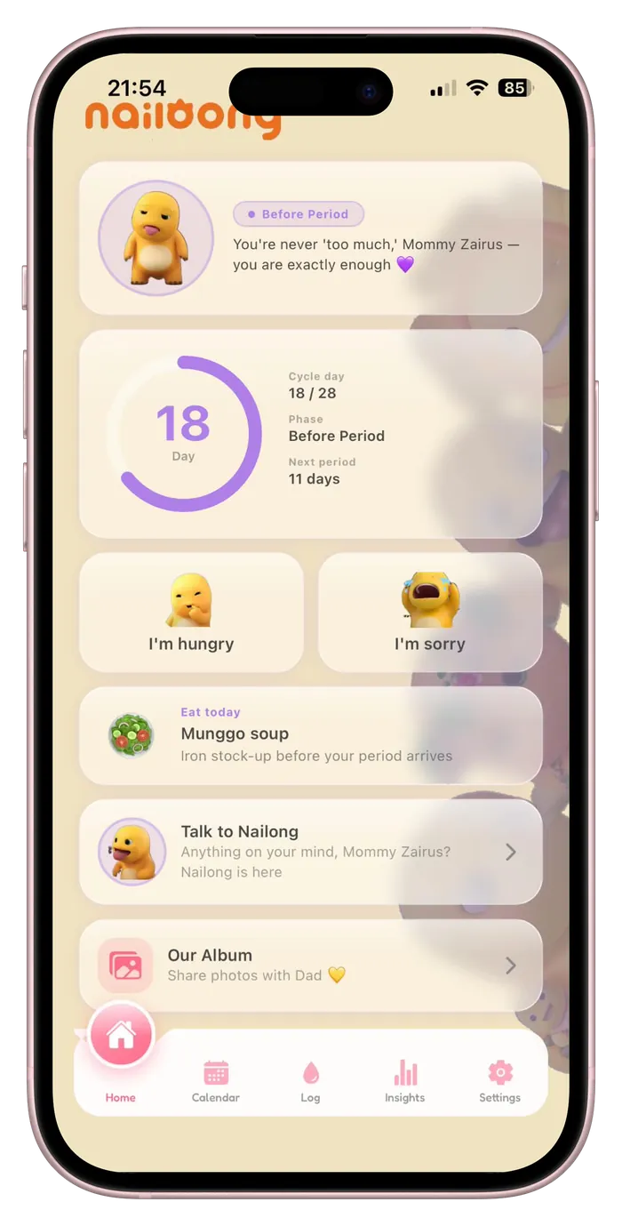 Nailong app home screen with cycle day counter and mascot messages